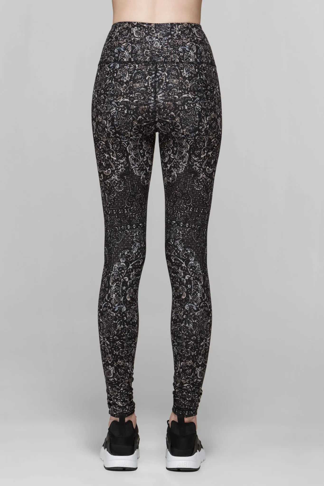 Aria Graphic Leggings