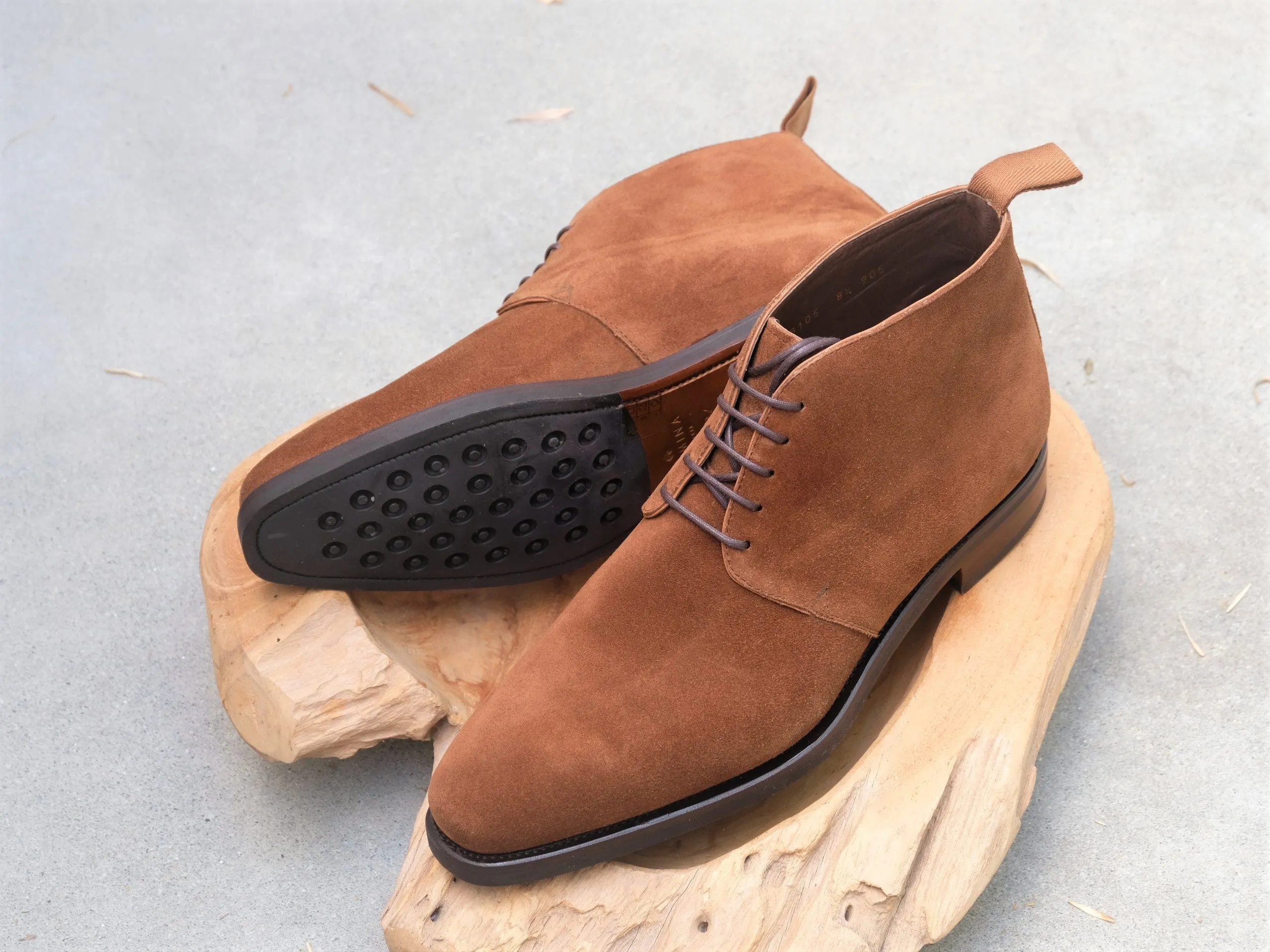 Carmina Shoemaker 5 Eyelet Chukka in Snuff Suede