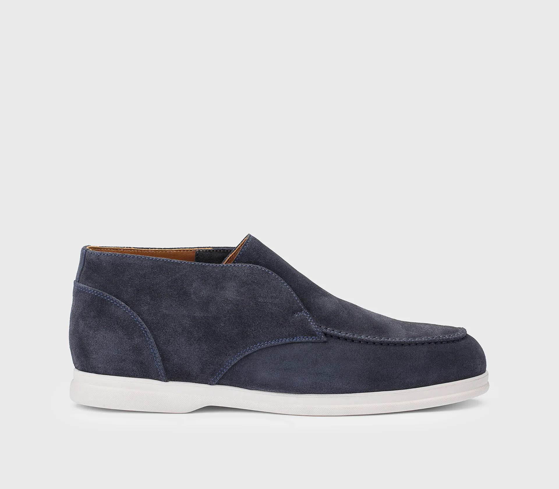 Chukka loafer in blue suede