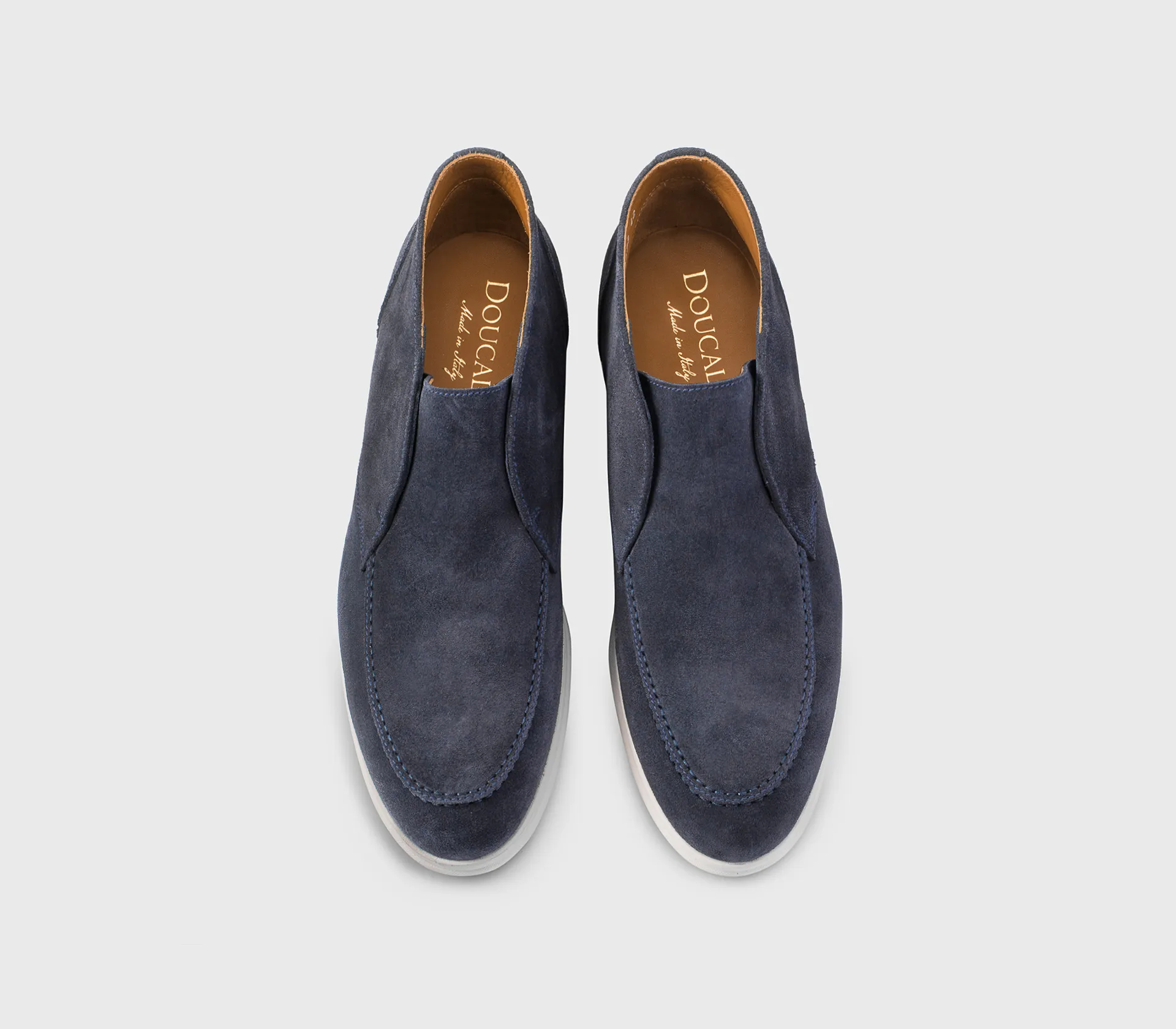 Chukka loafer in blue suede