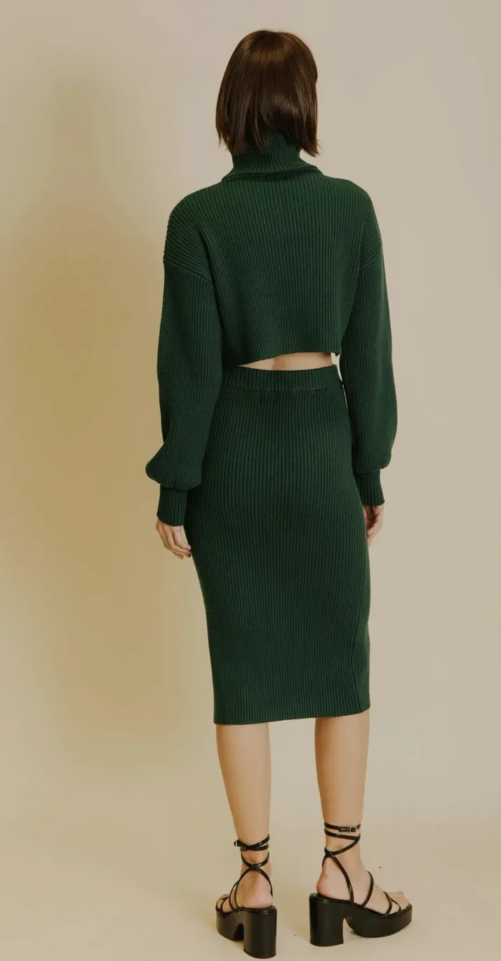 CROPPED TURTLENECK SWEATER