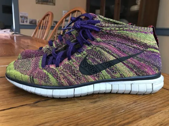 Nike Flyknit Chukka Grand Purple Size 10.5 M