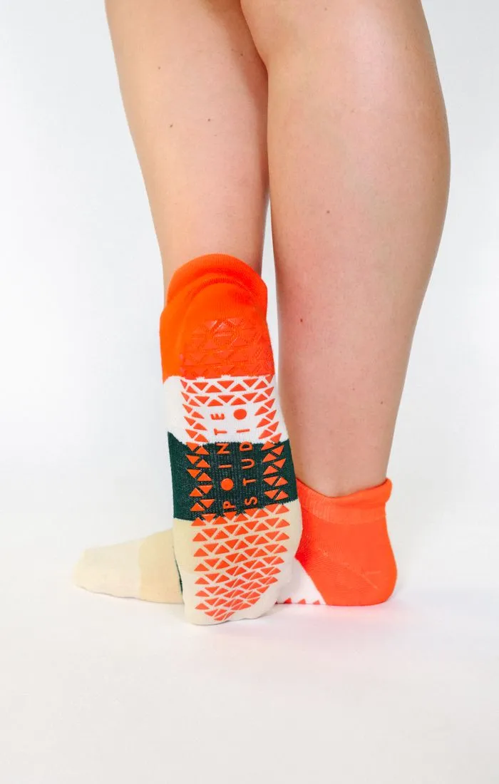 Pointe Studio Layered Stripe Full Foot Grip Sock