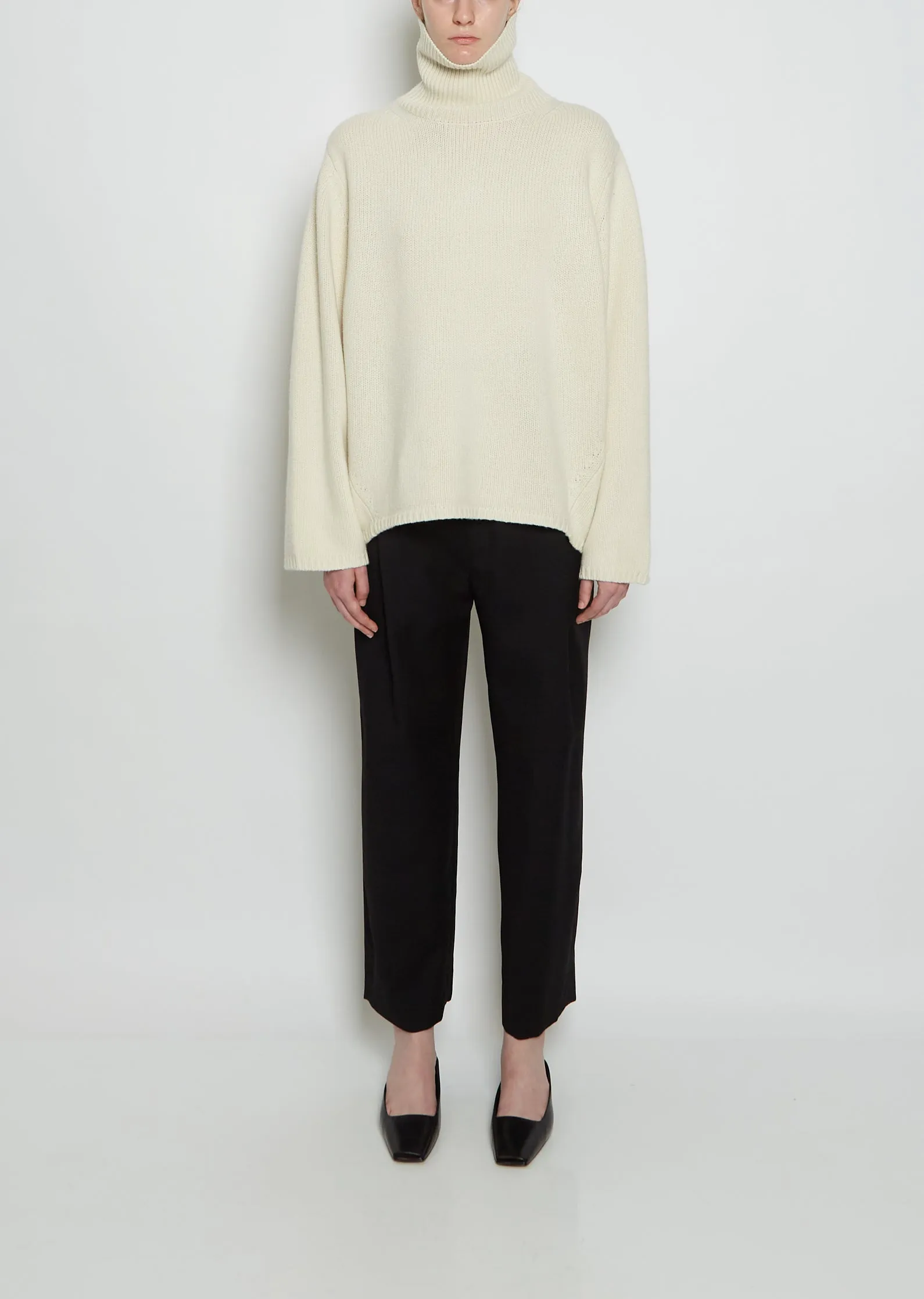 Wool Cashmere Turtleneck — Macadamia