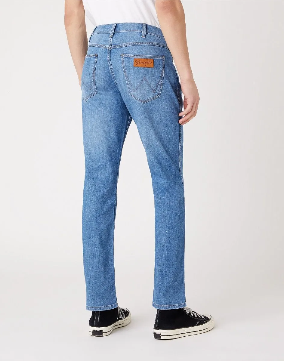 Wrangler Greensboro Modern Straight Denim Jeans Light Strike